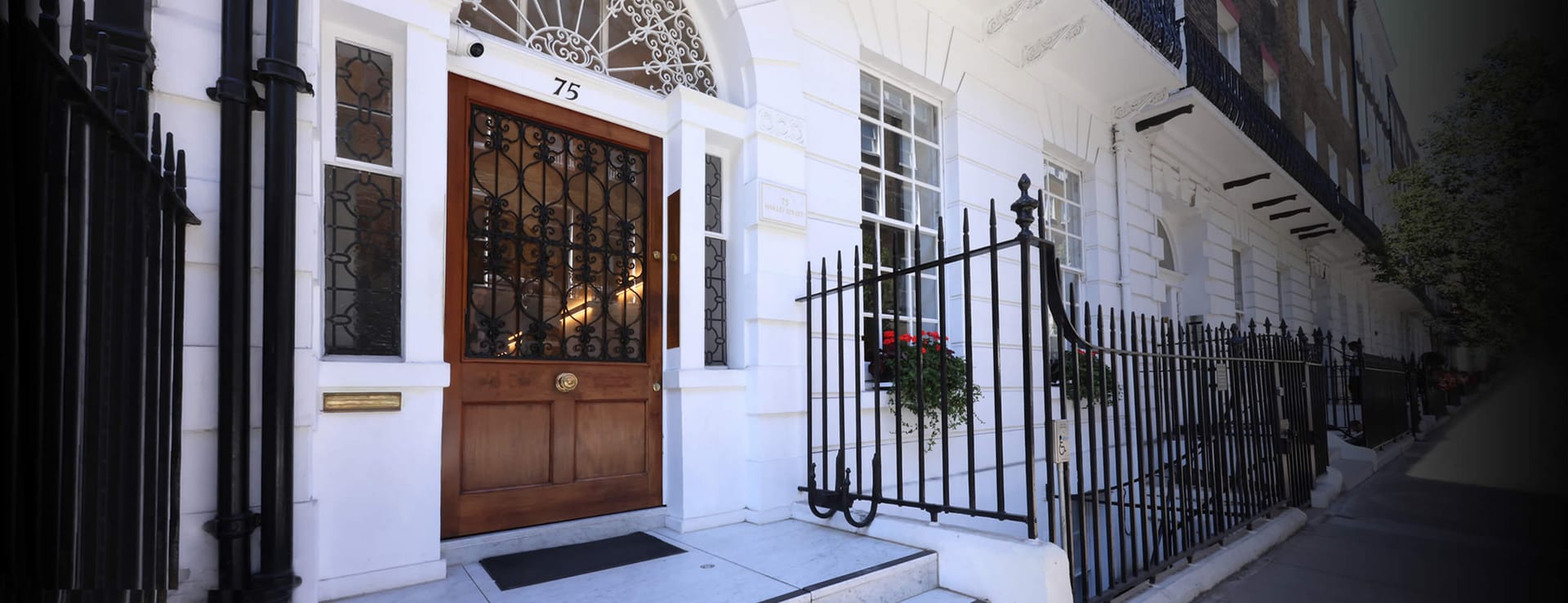 Georgian building facade of 75 Harley Street Dental Practice