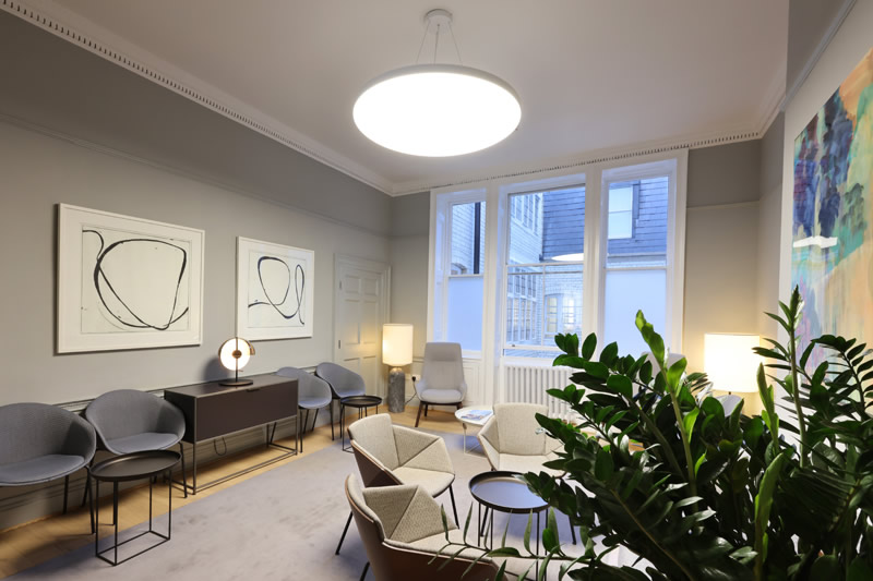 Patient waiting lounge at 75 Harley Street Dental Clinic
